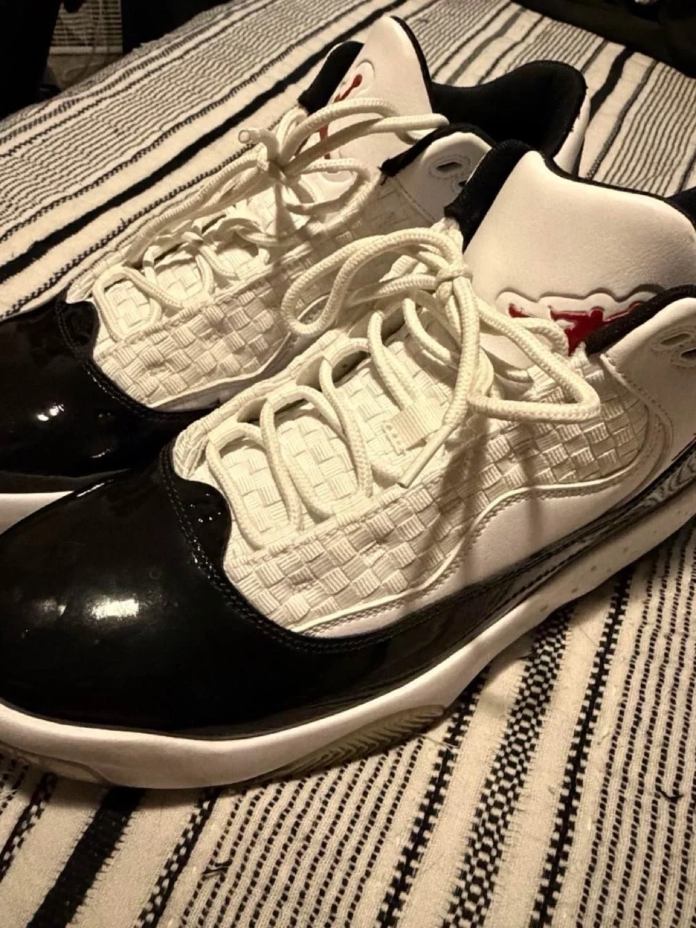 Jordan Men's Low Top Basketball Sneakers - White/Black/Red